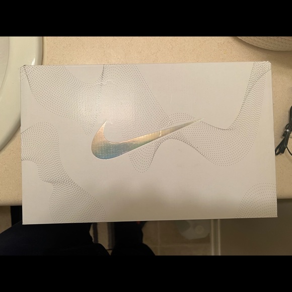 Nike Vapormax 2 Flyknit Orca - Picture 11 of 11